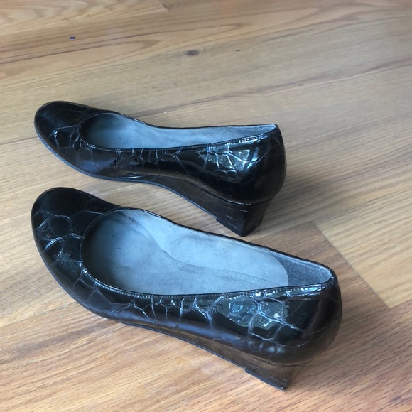 Patent leather wedges - Picture 4 of 6